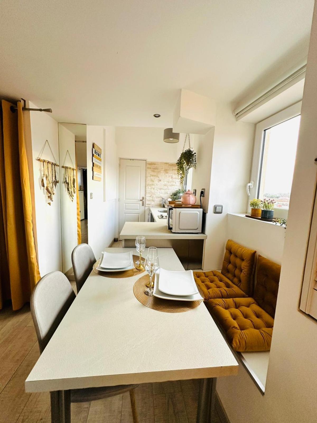 Bulle De Charme Avec Vue Apartment Perpignan Exterior foto